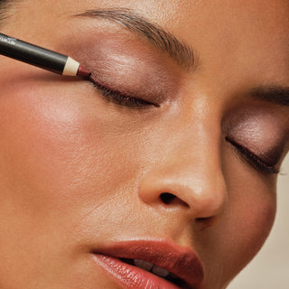 Luster Glide Eyeliner Garnet 1.2g