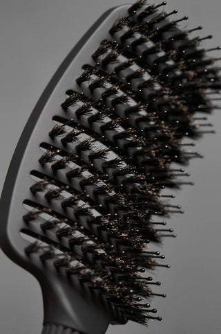 Smoothing & Detangling Brush