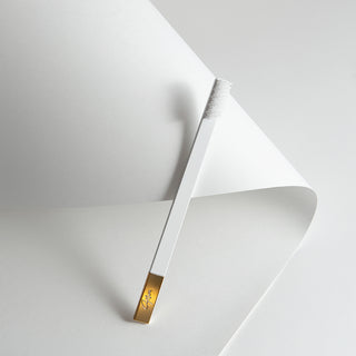 Slim White Gold Medium Toothbrush