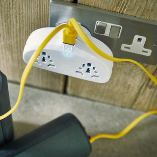 GO TRAVEL World-UK Adaptor Duo + USB