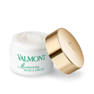 Moisturizing With A Cream 50ml