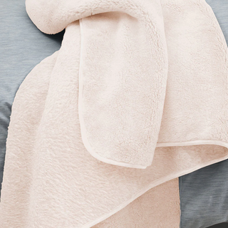 Merino Knit Reversible Fleece Throw - Ivory Tusk