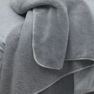 Merino Knit Reversible Fleece Throw - Platinum Slate