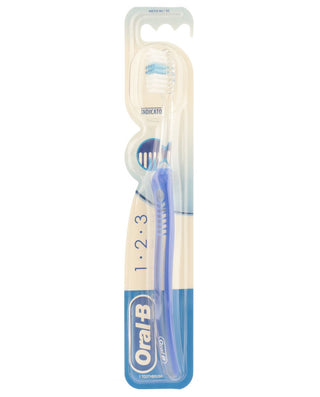 ORAL-B 1-2-3 Indicator Toothbrush 35 Medium